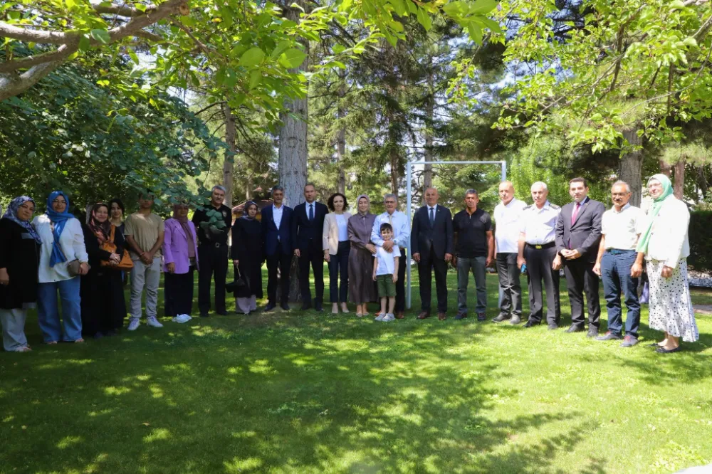 NİĞDE’DE ŞEHİT AİLELERİ VE GAZİLER, VALİLİK KONUTU’NDA AĞIRLANDI