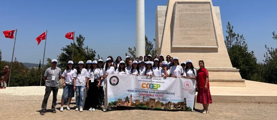 NİĞDE POLİSİNDEN ANLAMLI PROJE: ÇANAKKALE’YE KÜLTÜR YOLCULUĞU