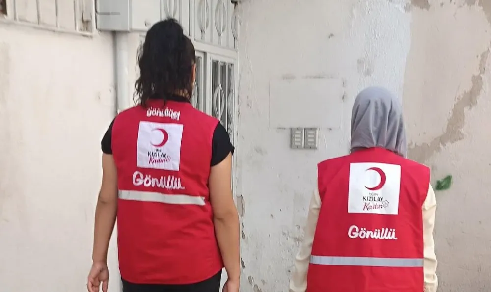 KIZILAY’DAN NİĞDE’DE YAŞLI VE ENGELLİLERE DESTEK ZİYARETLERİ