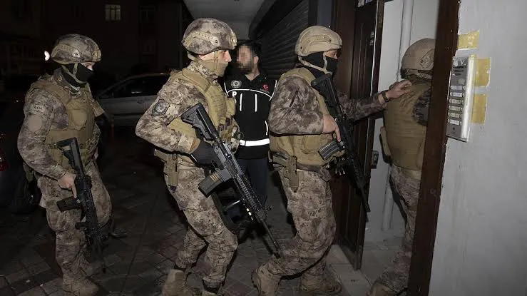 NİĞDE’DE KAÇAKÇILIK VE ORGANİZE SUÇ OPERASYONLARINDA 7 KİŞİ YAKALANDI
