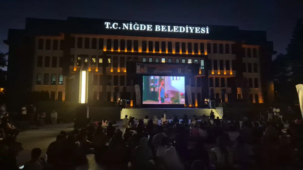 NİĞDE’DE MİNDERLİ SİNEMA GÜNLERİNE YOĞUN İLGİ
