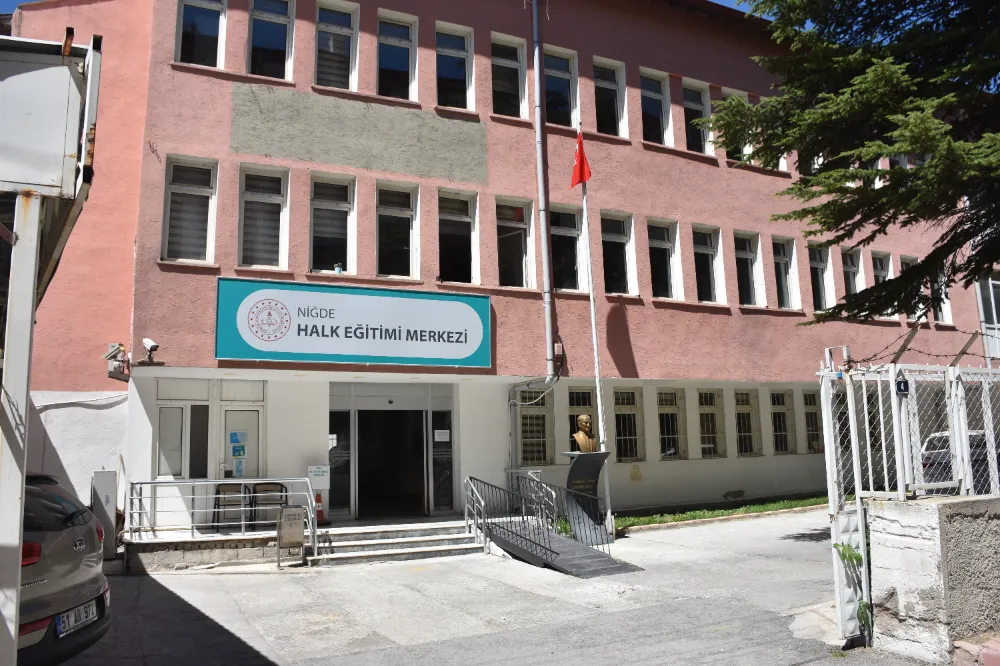 NİĞDE HALK EĞİTİM MERKEZİ’NDE YENİ DÖNEM KURSLARI BAŞLIYOR