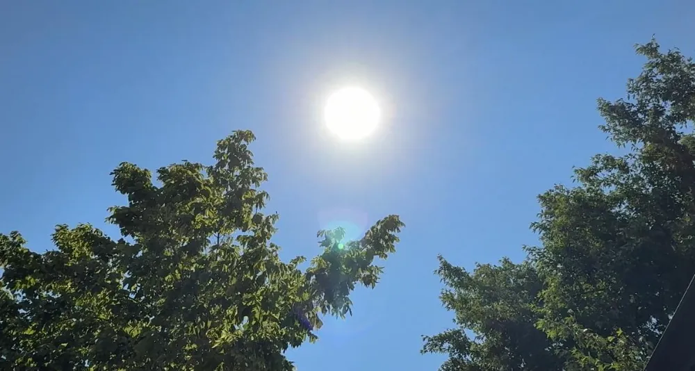 NİĞDE’DE SICAK HAVA ETKİSİNİ SÜRDÜRÜYOR