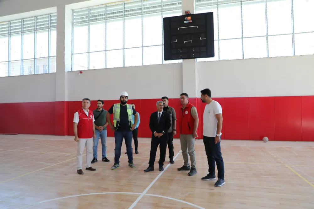 NİĞDE’DE 5 ŞUBAT KAPALI SPOR SALONU TAMAMLANDIĞINDA GENÇLERE MODERN İMKÂNLAR SUNACAK