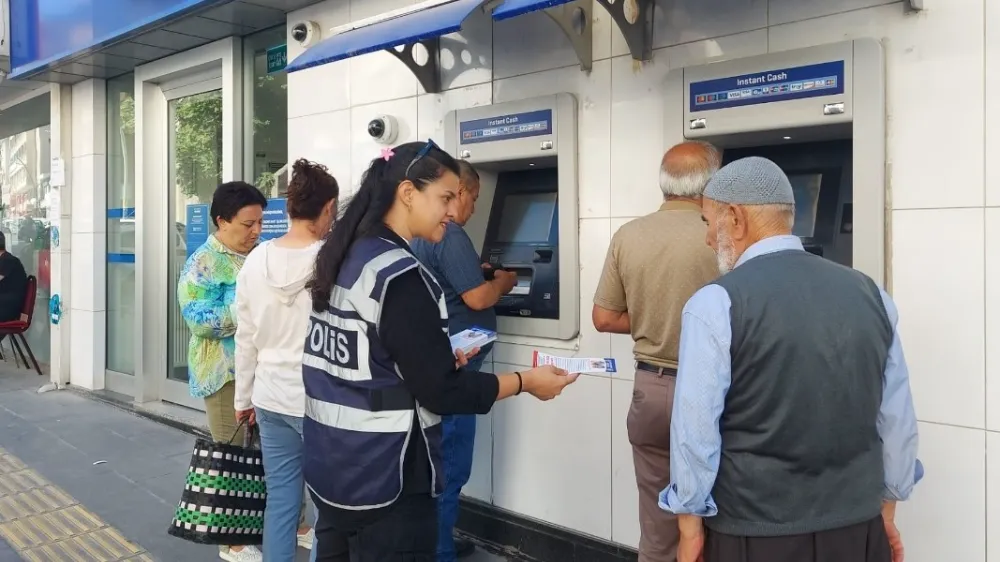 BOR’DA POLİS VATANDAŞLARI HIRSIZLIK VE DOLANDIRICILIĞA KARŞI UYARDI