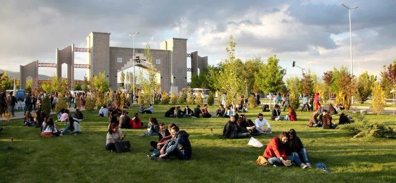 NÖHÜ’DE 2025 ÖĞRENCİ KAYITLARI YARIN BAŞLIYOR