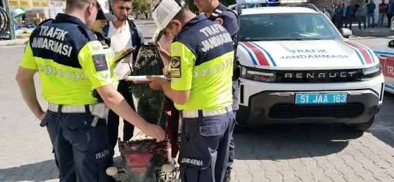 NİĞDE’DE MOTOSİKLET KAZALARINA KARŞI JANDARMADAN UYARI