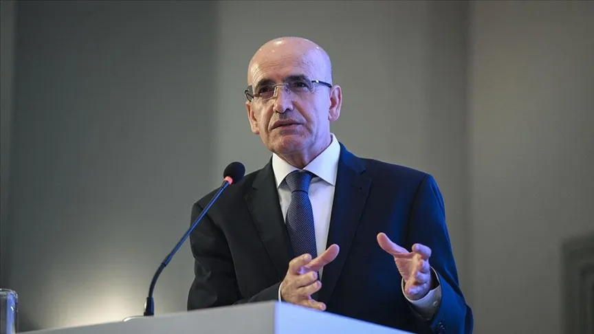 ŞİMŞEK: TÜRKİYE EKONOMİSİ DEZENFLASYON SÜRECİNDE, 2027’DE TEK HANELİ ENFLASYON HEDEFİ