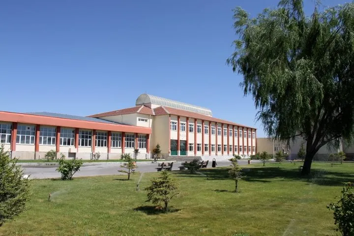 BOR MESLEK YÜKSEKOKULU 15 PROGRAMIYLA YENİ ÖĞRENCİLERİNİ BEKLİYOR