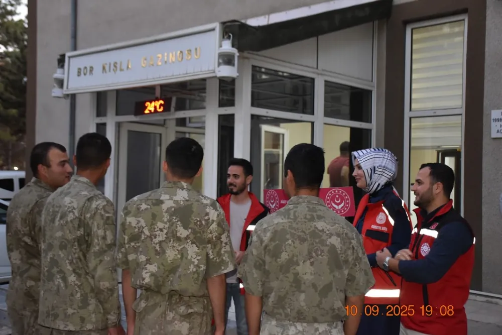 NİĞDE’DE ASKERE “EVLENECEK GENÇLERİN DESTEKLENMESİ PROJESİ” ANLATILDI
