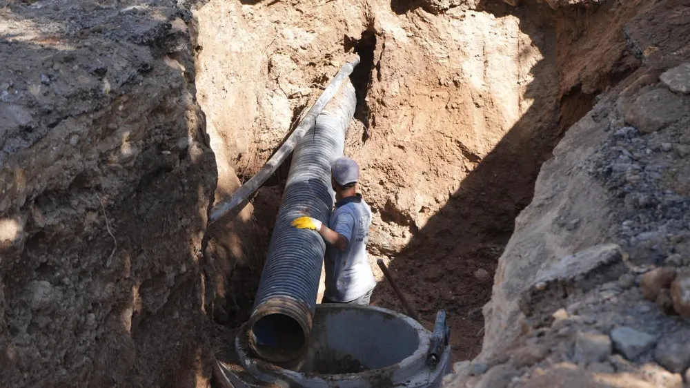 NİĞDE’DE ALTYAPI VE ÇEVRE DÜZENLEME ÇALIŞMALARI DEVAM EDİYOR