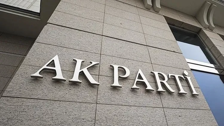 AK PARTİ 8 İLDE YENİ YÖNETİMLERİN GÖREVE BAŞLAYACAĞINI BİLDİRDİ