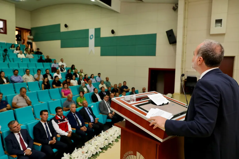 ÜNİVERSİTEMİZDE 1. ULUSLARARASI DİJİTAL TARIM KONGRESİ DÜZENLENDİ