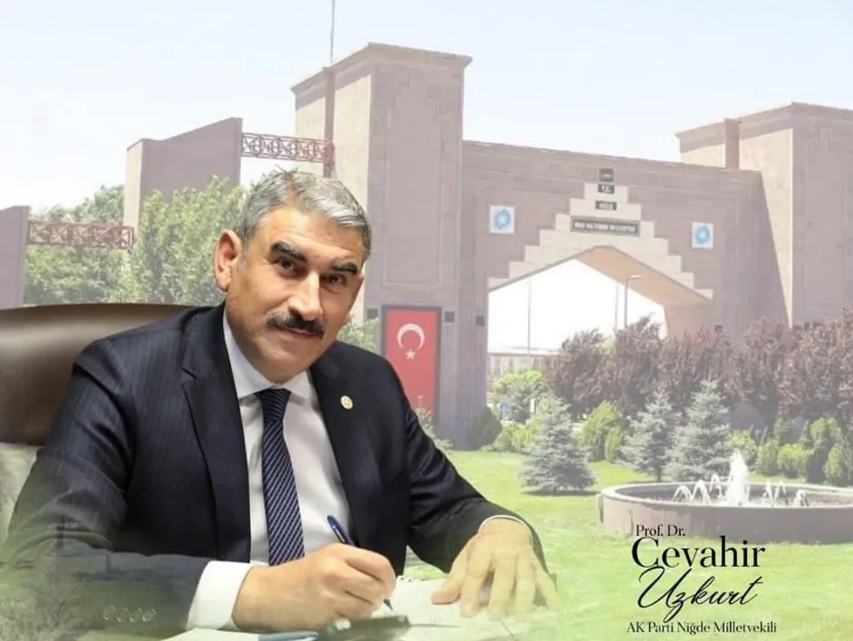 MİLLETVEKİLİ UZKURT’TAN ÜNİVERSİTE ÖĞRENCİLERİNE TEBRİK MESAJI