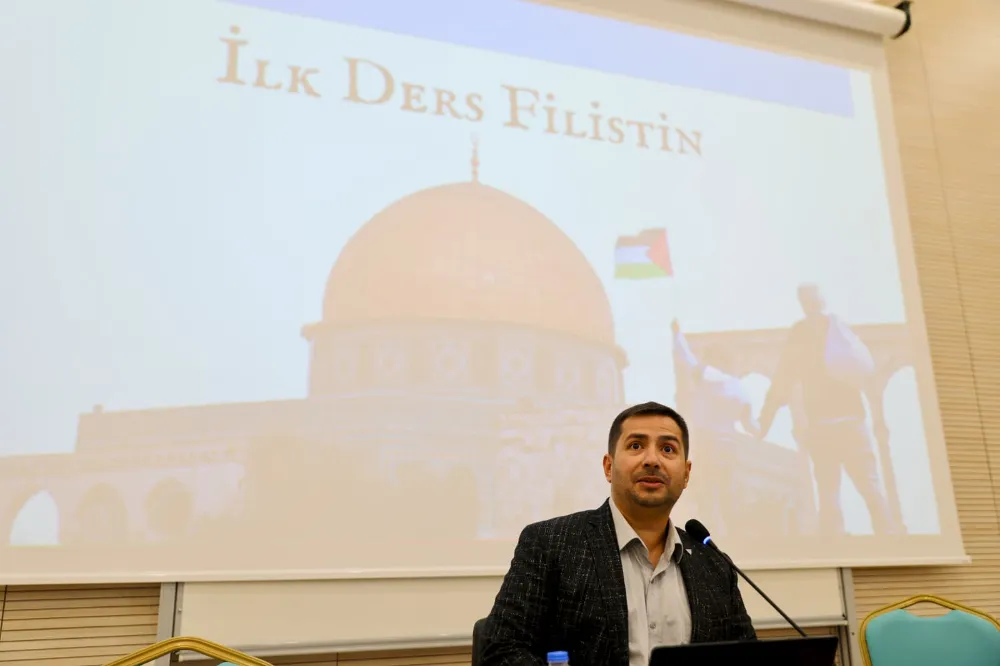 NÖHÜ’DE AKADEMİK YILIN İLK DERSİ “FİLİSTİN” OLDU