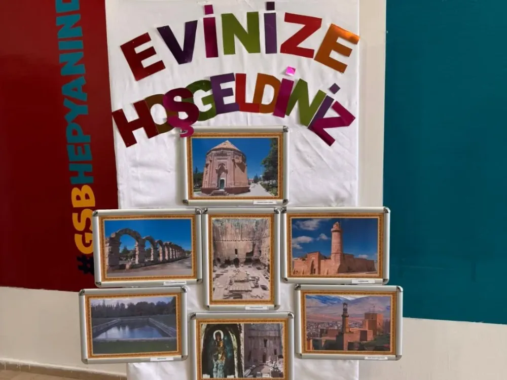 NİĞDE YURTLARINDA ÖĞRENCİLERE “EVİNİZE HOŞGELDİNİZ” KARŞILAMASI