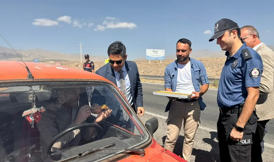 ALTUNHİSAR’DA TRAFİK DENETİMİ YAPILDI