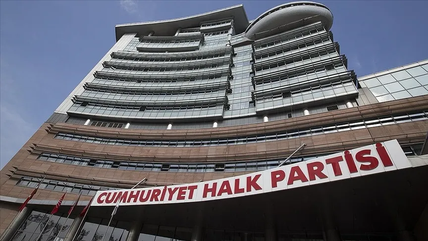 CHP, İSTANBUL İL BAŞKANLIĞI BİNASINI KAPATMA KARARI ALDI