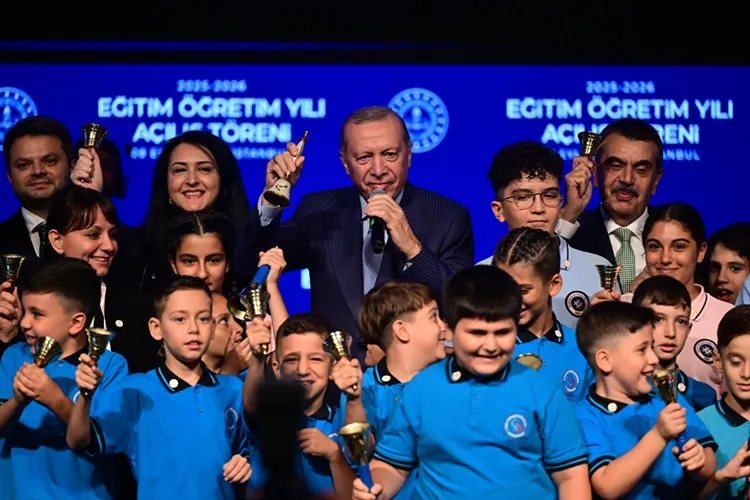 Cumhurbaşkanı Erdoğan: Eğitim faaliyetlerinin ana teması aile ve yeşil vatan olarak belirlendi